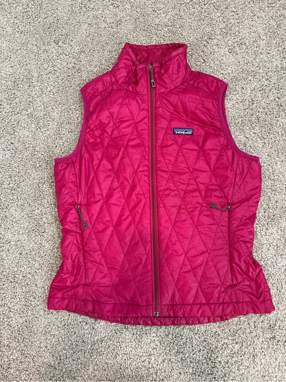 Patagonia Nano Puff vest women’s size S pink